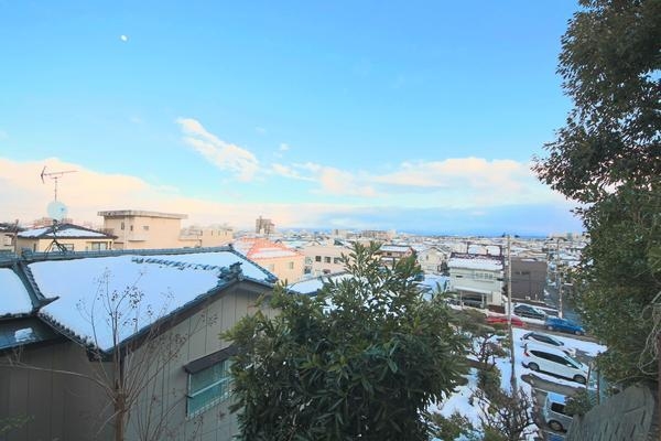 新潟市西区小針南台の中古一戸建て