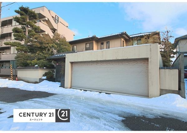 西区小針南台　中古戸建