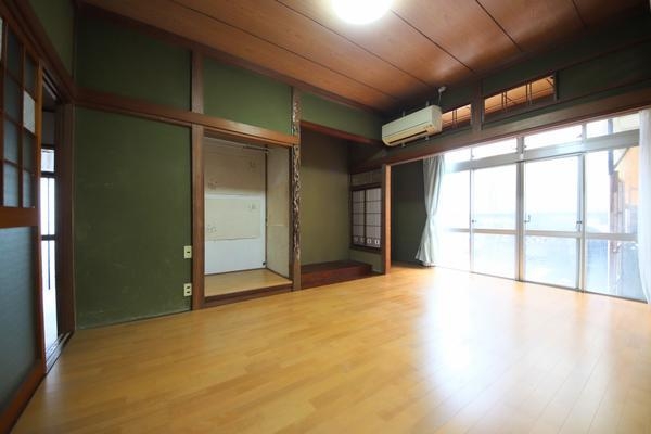 新潟市東区船江町１丁目の中古一戸建て