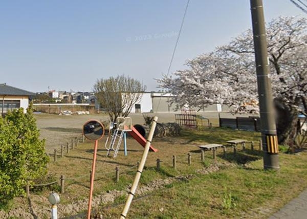 新潟市西区坂井砂山４丁目の土地(新通中央公園)
