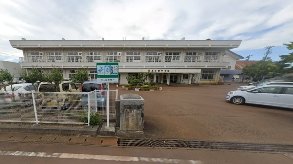 クレイドルガーデン阿賀野市姥ケ橋第2　2号棟　(全2棟)(阿賀野市立京ケ瀬中学校)