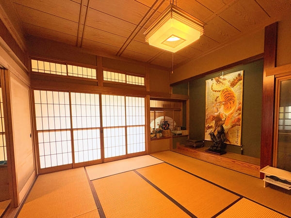 東区白銀2丁目　中古戸建