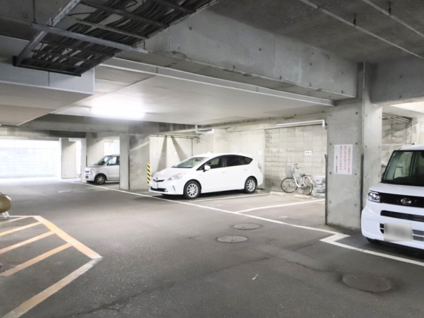 西堀シャルム