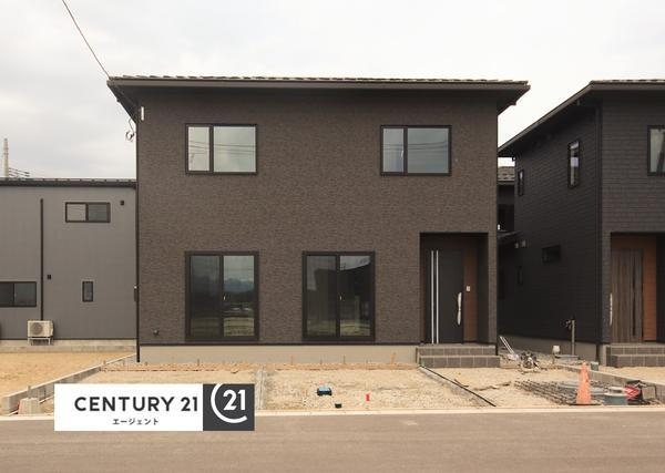 タマタウン新発田市東新町4丁目　1号棟　全4棟
