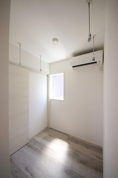 西区小針7丁目　新築戸建