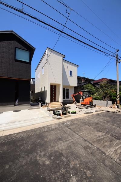 西区小針7丁目　新築戸建
