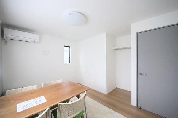 長岡市中島4丁目　新築戸建