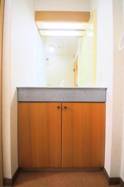 新潟ダイカンプラザ遊学館