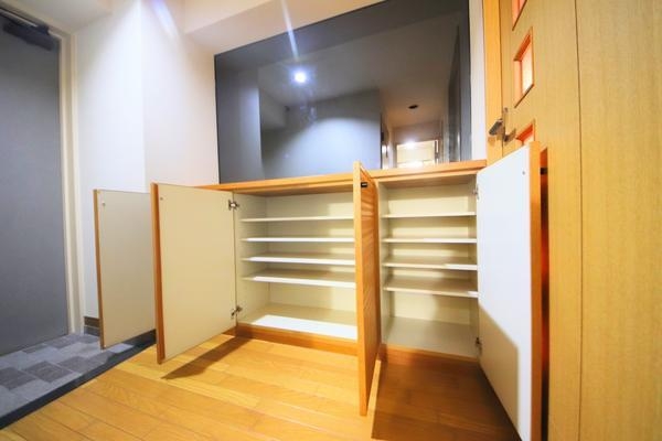 新潟ダイカンプラザ遊学館