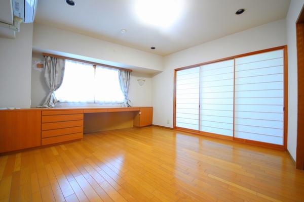 新潟ダイカンプラザ遊学館