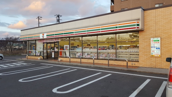 中央区長潟3丁目II　A棟　新築戸建(セブンイレブン新潟弁天橋通店)