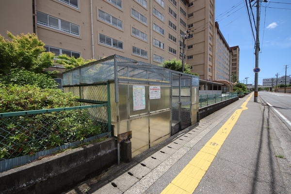 上所マンションA棟