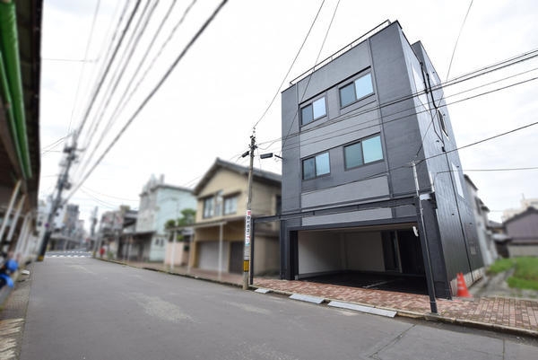 新潟市中央区古町通１０番町の中古一戸建て