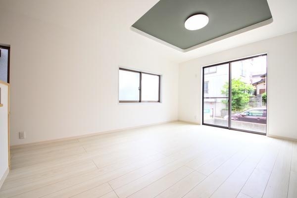 東区船江町1丁目　中古戸建