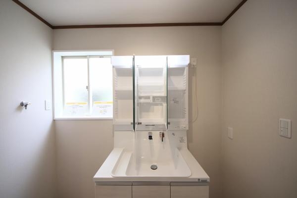 新潟市東区白銀２丁目の中古一戸建て