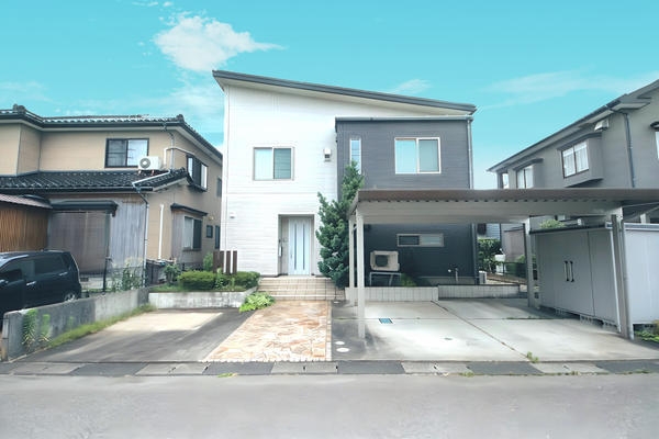 新潟市北区須戸４丁目の中古一戸建て