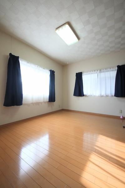 新潟市西蒲区仁箇の中古一戸建て