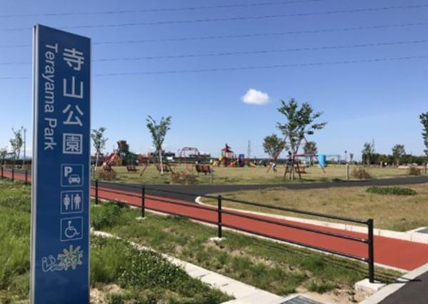 東区下場本町第2　2号棟　　全2棟(寺山公園)