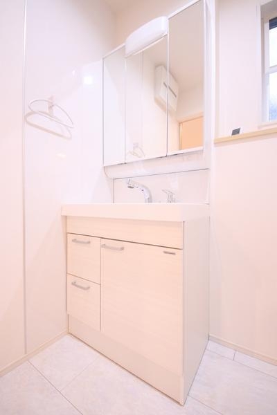 西区五十嵐中島5丁目　C棟　新築戸建　全3棟