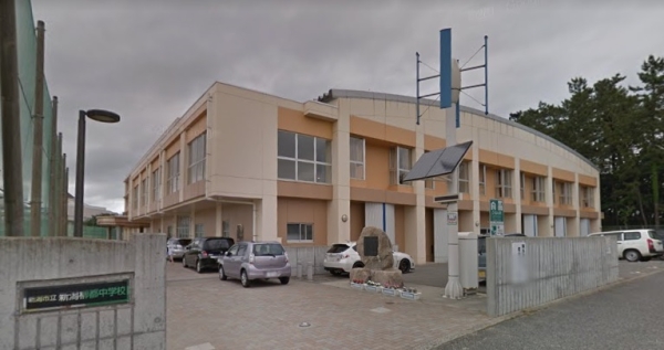 新潟市中央区古町通１３番町の中古一戸建て(新潟市立新潟柳都中学校)