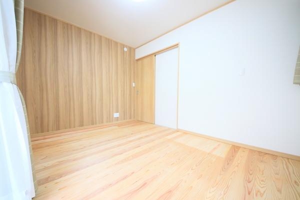 新潟市西区西小針台３丁目の中古一戸建て