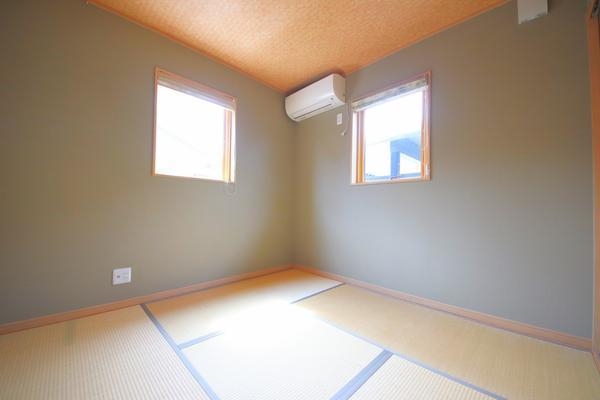新潟市西区西小針台３丁目の中古一戸建て