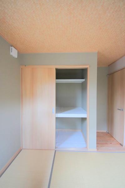 新潟市西区西小針台３丁目の中古一戸建て
