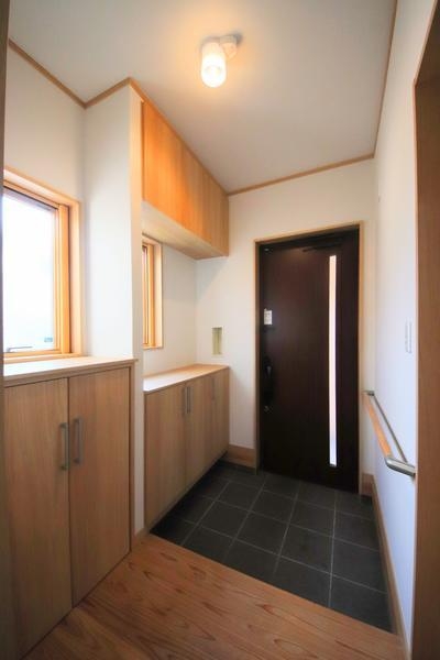 西区西小針台3丁目　中古戸建