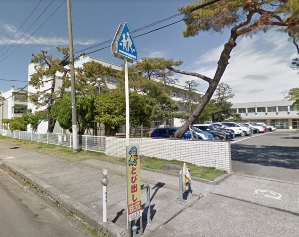 新潟市南区白根水道町の中古一戸建て(新潟市立白根小学校)