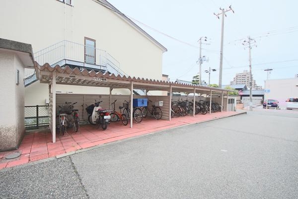 ローズベイマンション