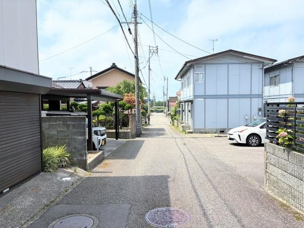 新潟市西区真砂４丁目の中古一戸建て