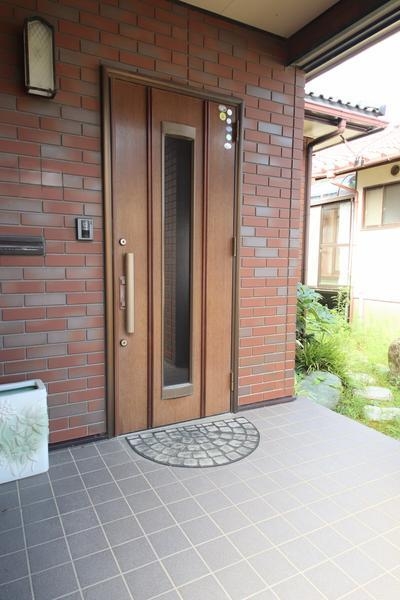新潟市西区真砂４丁目の中古一戸建て