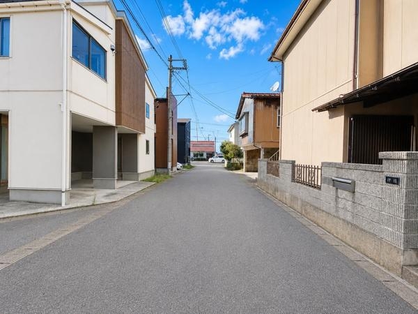 新潟市西区鳥原の中古一戸建て