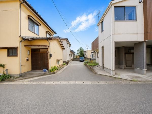 新潟市西区鳥原の中古一戸建て