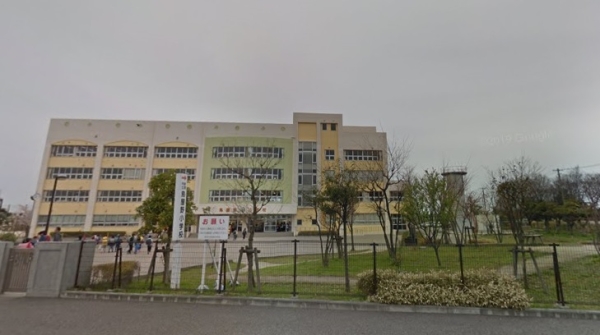 新潟市中央区美咲町１丁目の中古一戸建て(新潟市立鳥屋野小学校)