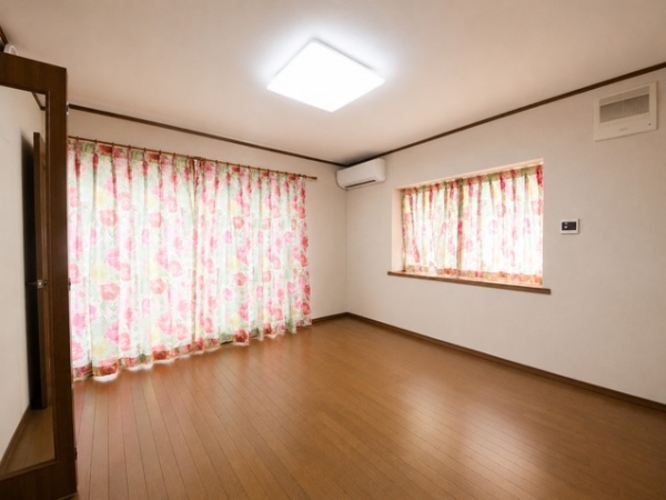 新潟市中央区美咲町１丁目の中古一戸建て