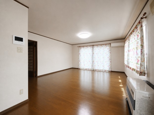 新潟市中央区美咲町１丁目の中古一戸建て