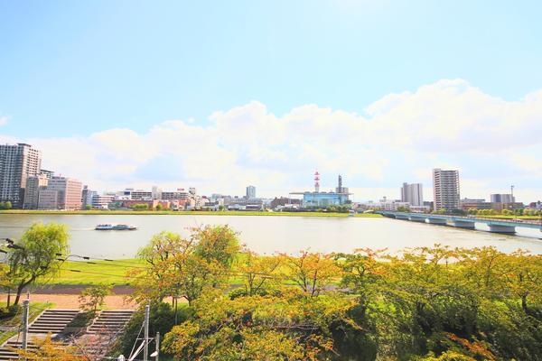 リバーシティ日東