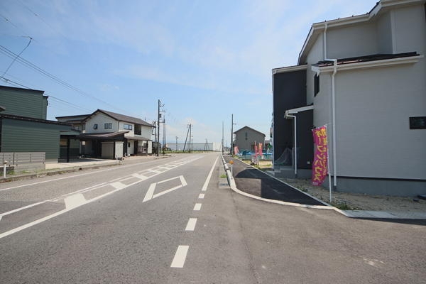 新発田市富塚町２丁目の新築一戸建