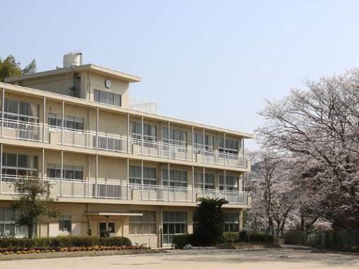 光市光井9丁目の中古一戸建て(光市立光井小学校)