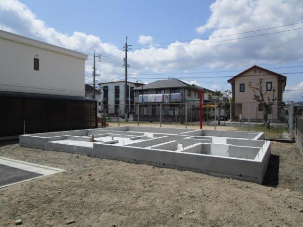 岩国市中津町３丁目の新築一戸建