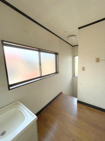草加市新里町の中古一戸建て