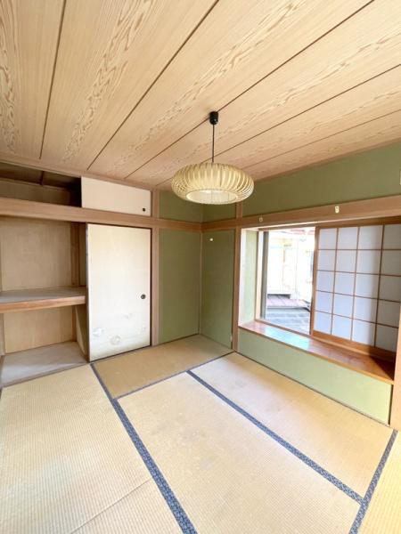 草加市新里町の中古一戸建て