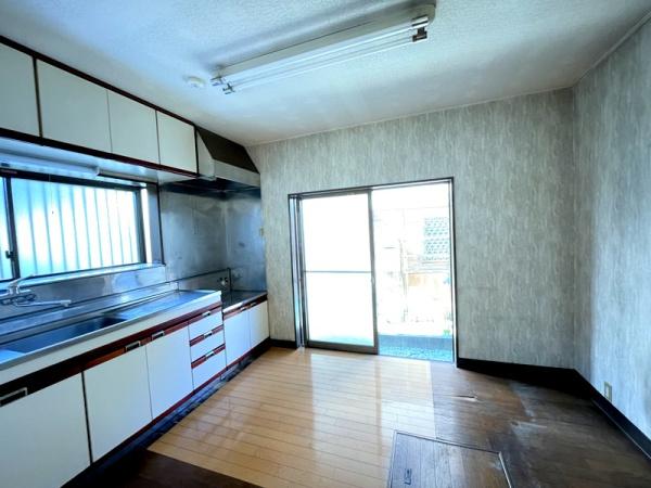 草加市新里町の中古一戸建て