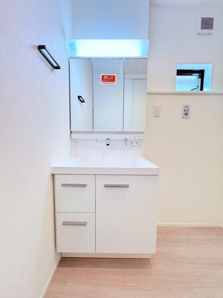 鴻巣市吹上本町2丁目　戸建