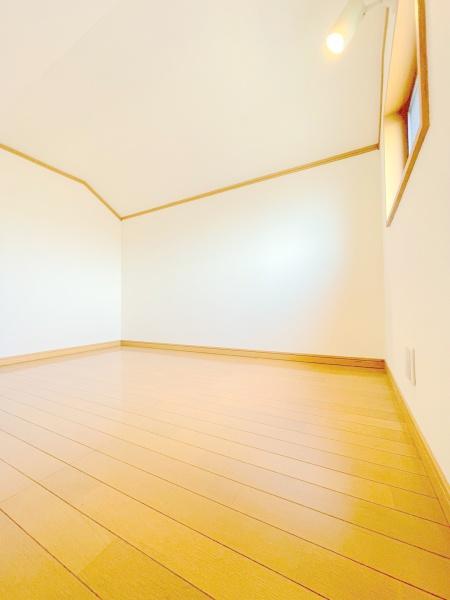 三郷市戸ケ崎４丁目の中古一戸建て