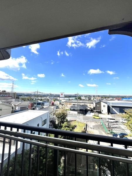 日商岩井三郷マンション(現地からの眺望)