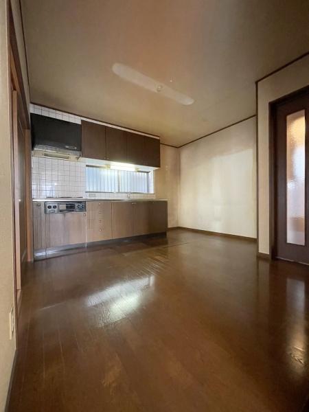 草加市手代2丁目　戸建