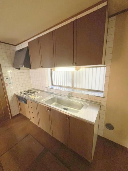 草加市手代2丁目　戸建