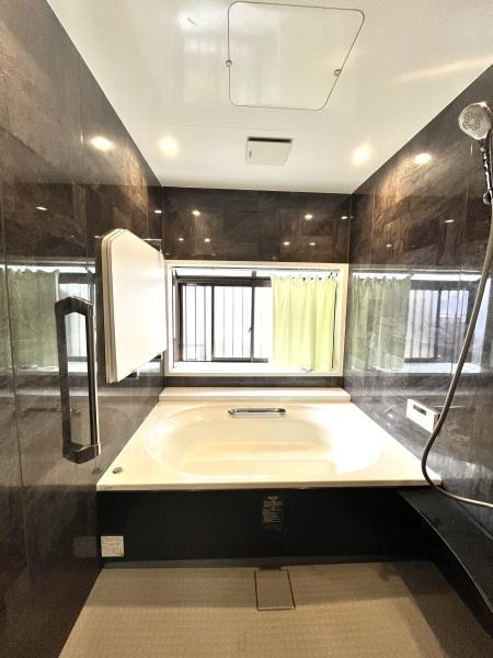 吉川市中曽根１丁目の中古一戸建て